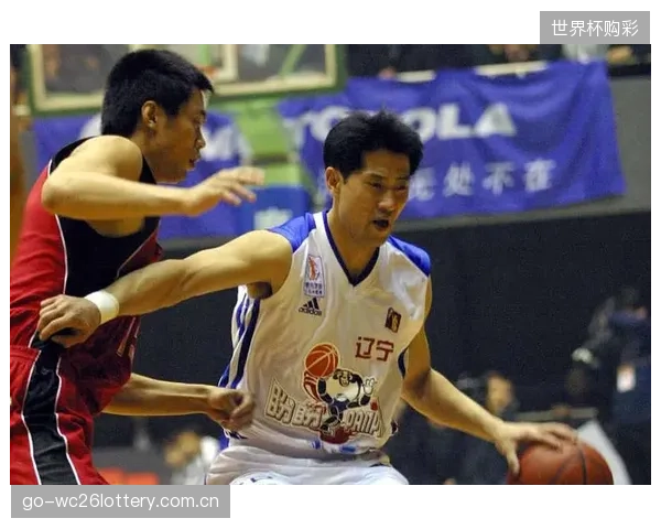 李晓勇作为辽宁男篮的传奇控卫，其全面性在早期CBA独树一帜。